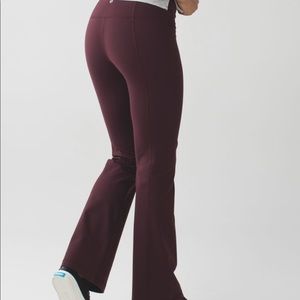 Lululemon Groove Pant III Bordeaux Drama 2